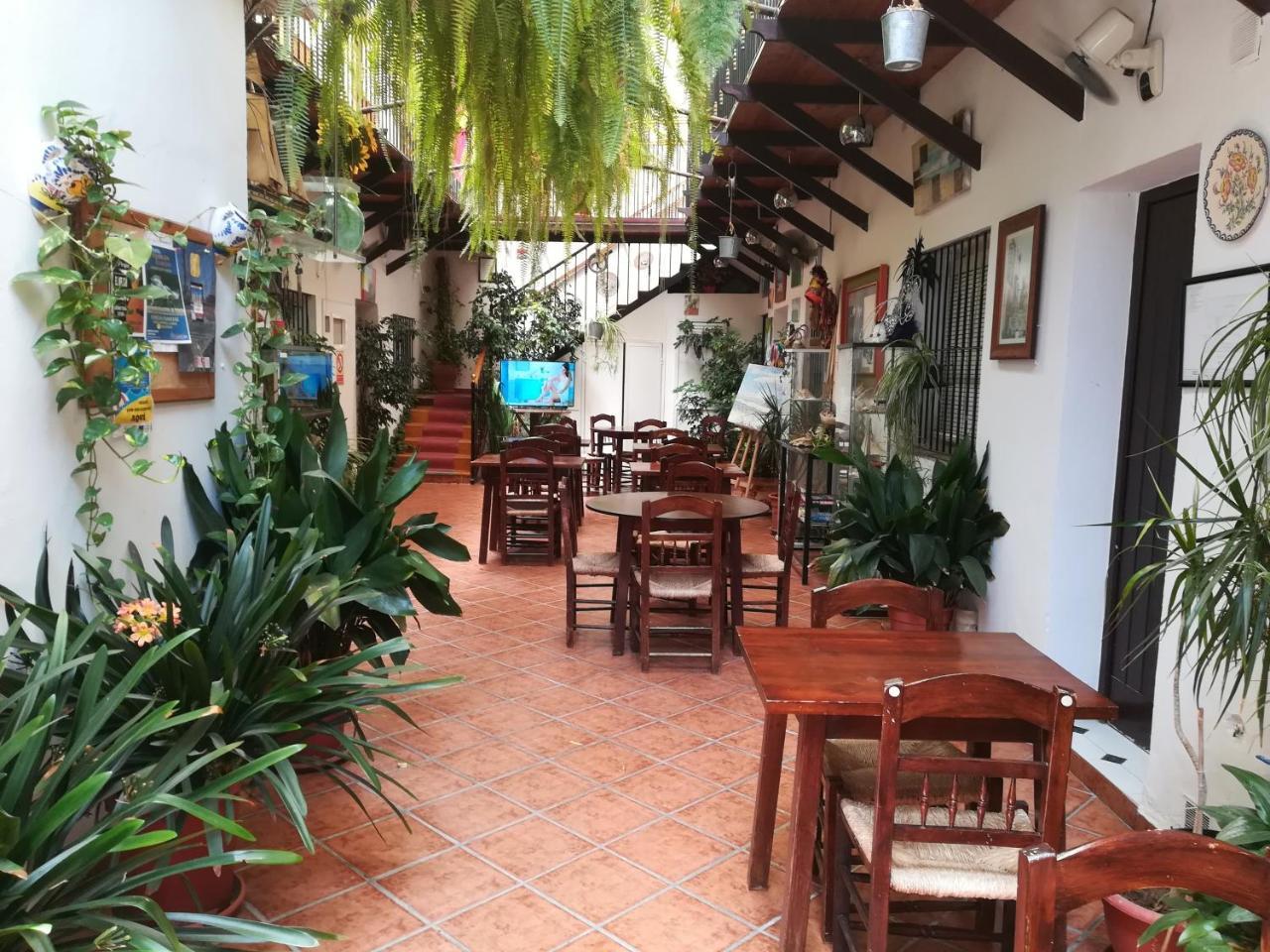 Hostal Cristina Chipiona Buitenkant foto