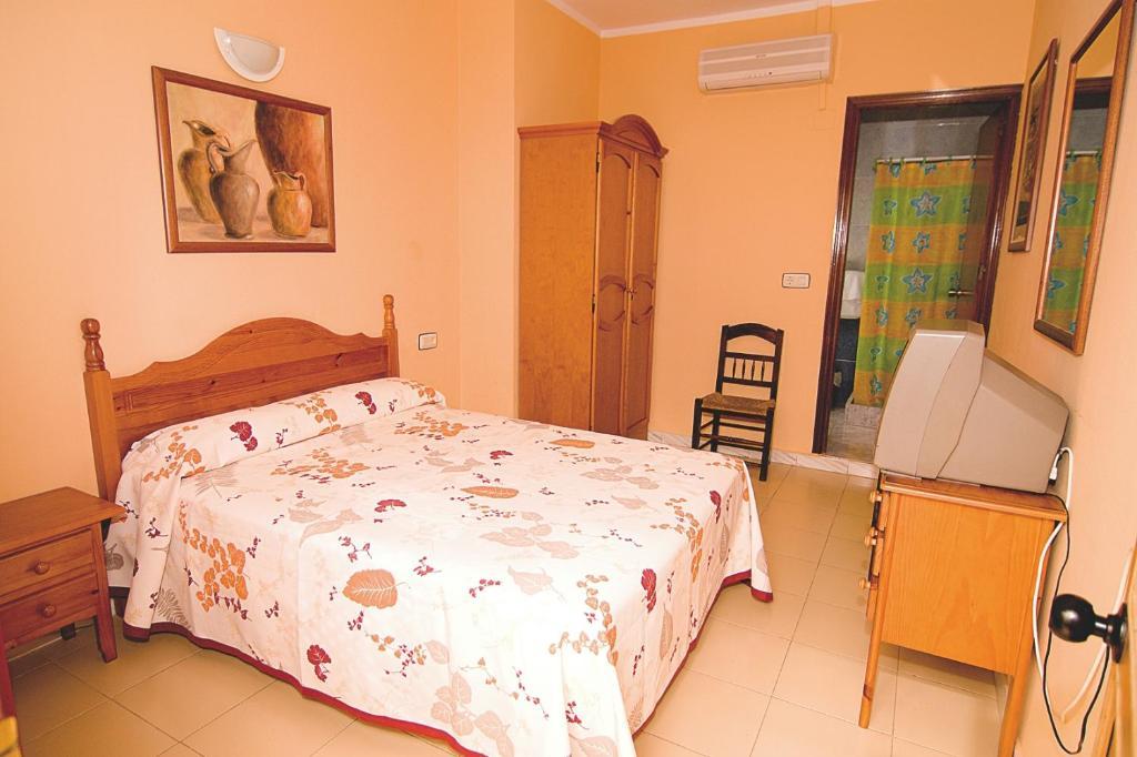 Hostal Cristina Chipiona Buitenkant foto